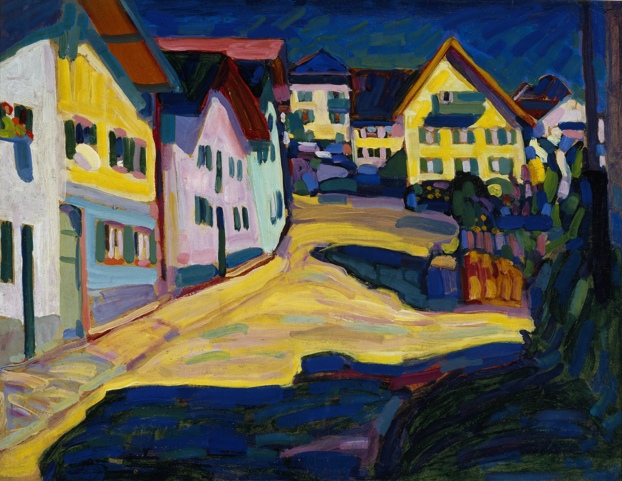 Murnau, Burggrabenstrasse 1 de Wassily Kandinsky, paisaje urbano expresionista construido con pinceladas vivas y contrastes intensos.